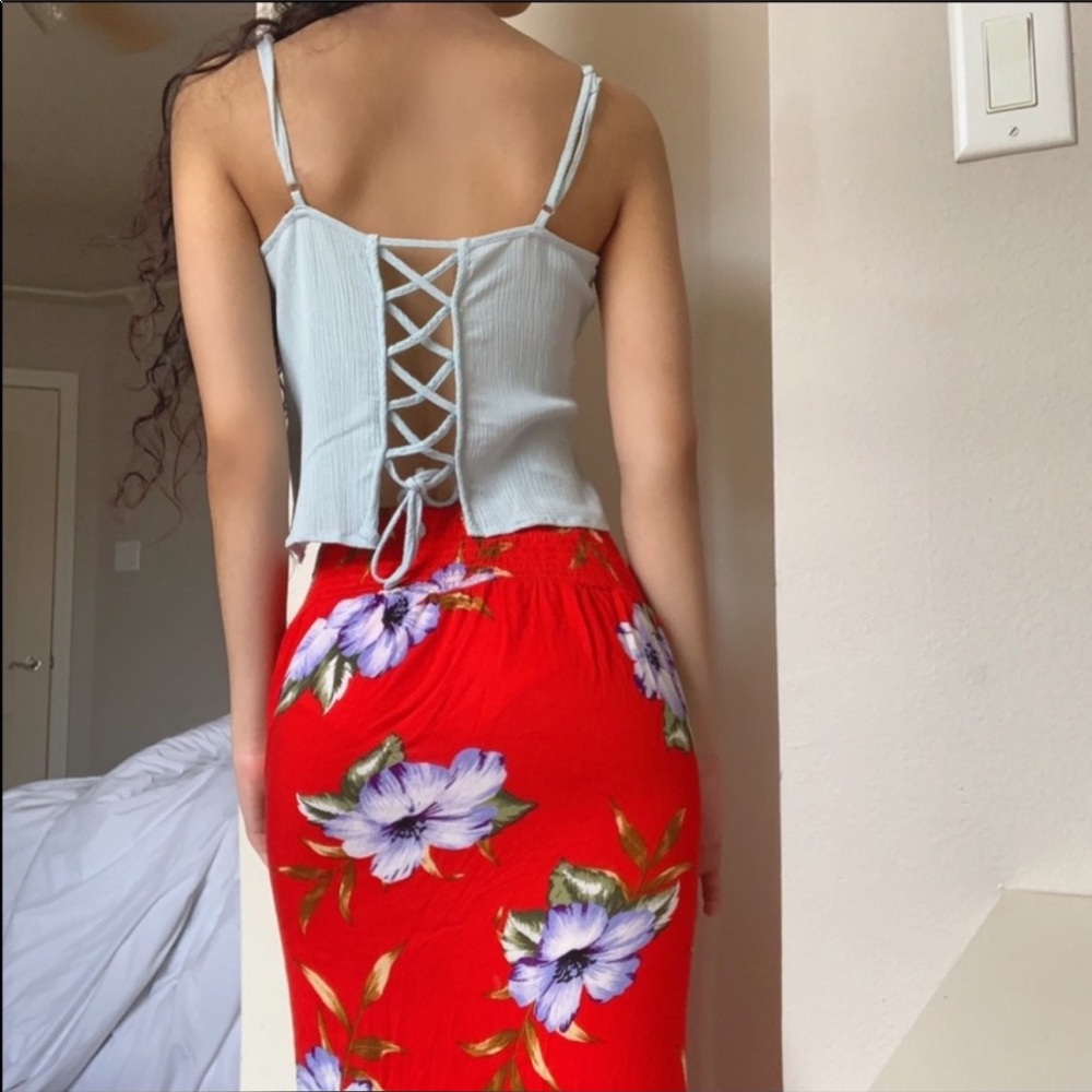 🌺 Blue Open Back Tie-Up Cropped Top